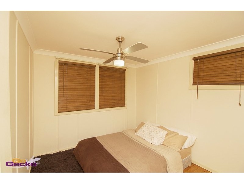15 Centre st, Strathpine QLD 4500