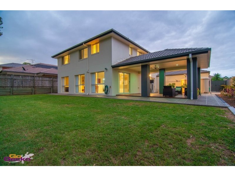 7 Silverbirch Pl, Bridgeman Downs QLD 4035