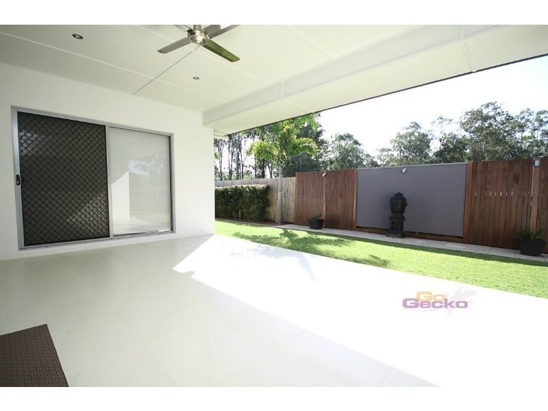 19 Silverbirch Place, Bridgeman Downs QLD 4035