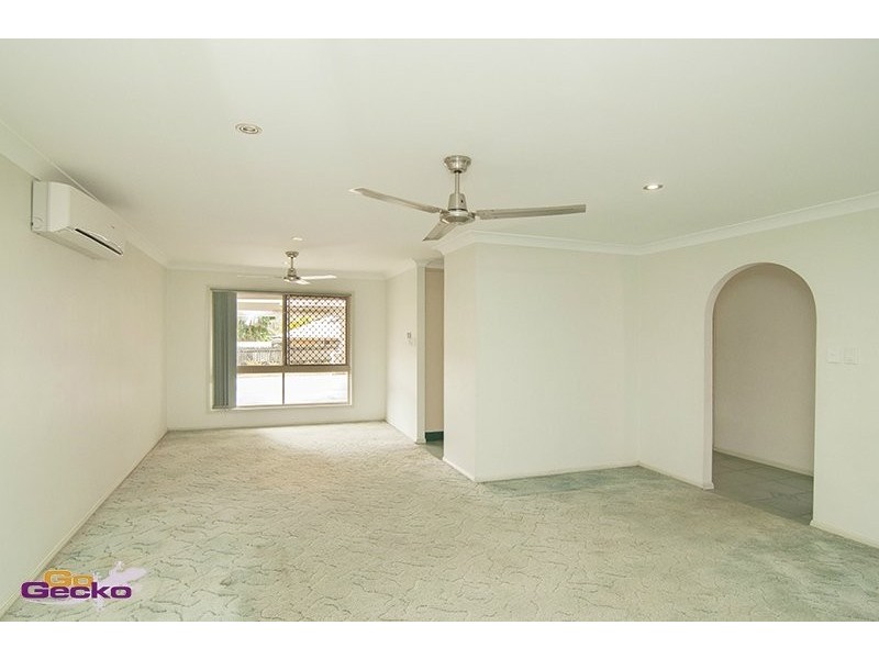 15 Songbird Way, Taigum QLD 4018