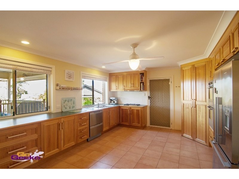 29 Kinmond Ave, Wavell Heights QLD 4012