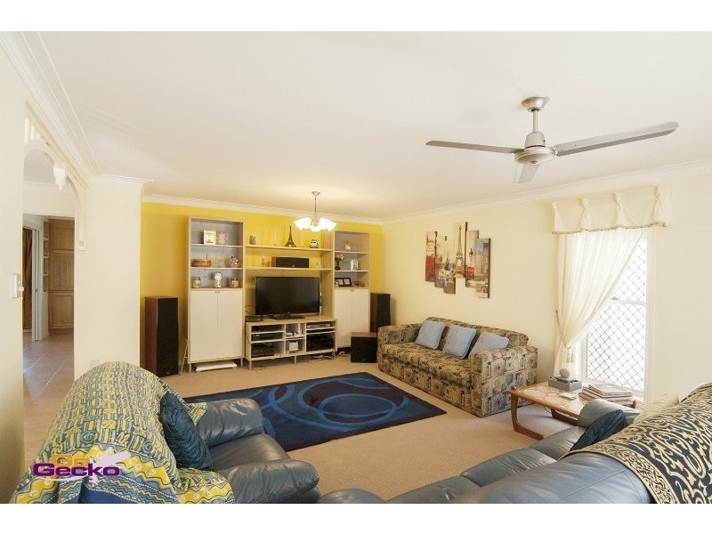 29 Kinmond Ave, Wavell Heights QLD 4012