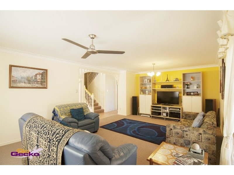 29 Kinmond Ave, Wavell Heights QLD 4012