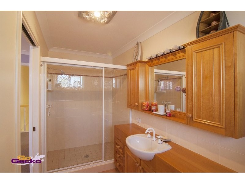 29 Kinmond Ave, Wavell Heights QLD 4012