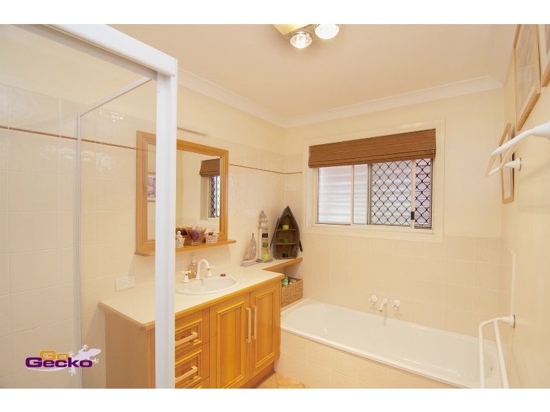 29 Kinmond Ave, Wavell Heights QLD 4012