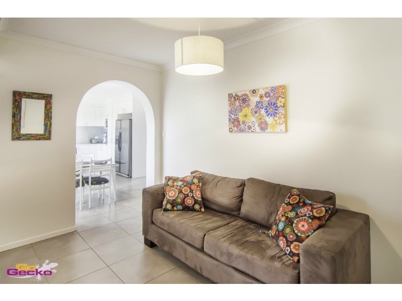 19 Stonycroft St, Aspley QLD 4034