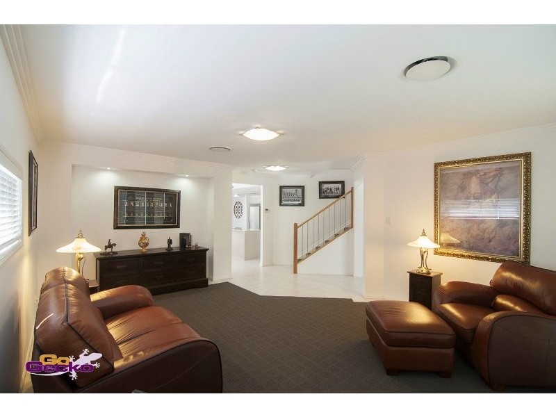 8 Cassia St, Bridgeman Downs QLD 4035