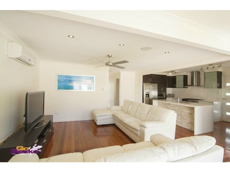 16 Knutsford Street, Chermside West QLD 4032