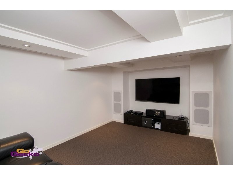 16 Knutsford Street, Chermside West QLD 4032