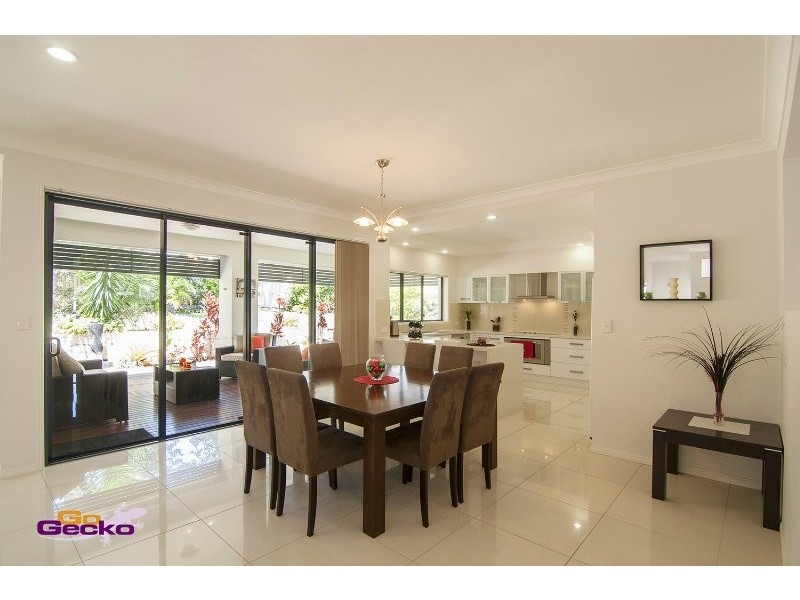 23 Cerbaia Close, Bridgeman Downs QLD 4035