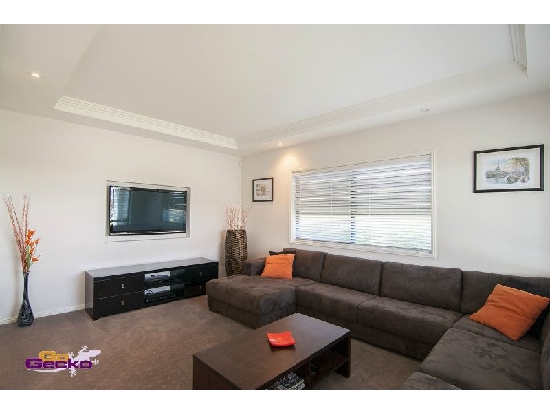 23 Cerbaia Close, Bridgeman Downs QLD 4035