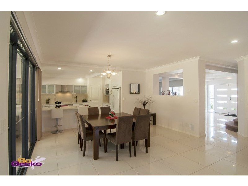 23 Cerbaia Close, Bridgeman Downs QLD 4035