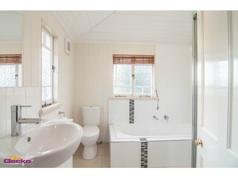 2 Kelly Road, Banyo QLD 4014