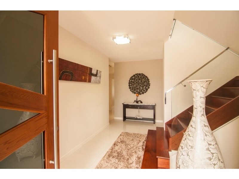 14 Silverbirch Pl, Bridgeman Downs QLD 4035