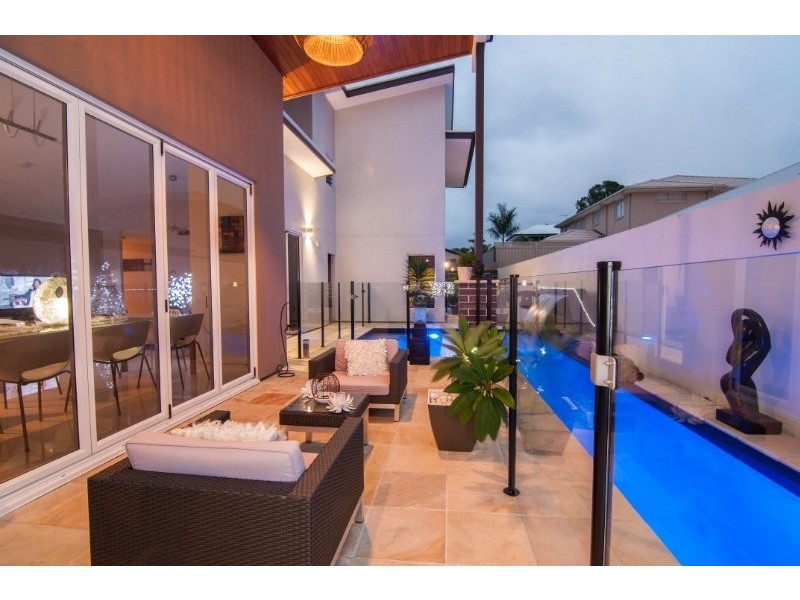 14 Silverbirch Pl, Bridgeman Downs QLD 4035