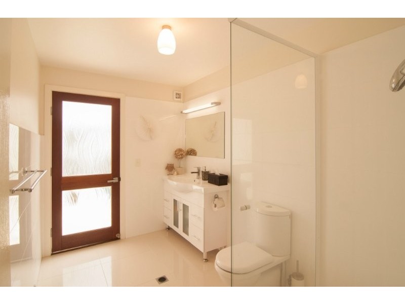 14 Silverbirch Pl, Bridgeman Downs QLD 4035