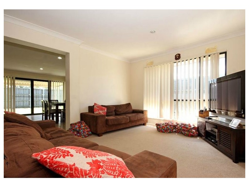 16 Twickenham Place, Bald Hills QLD 4036