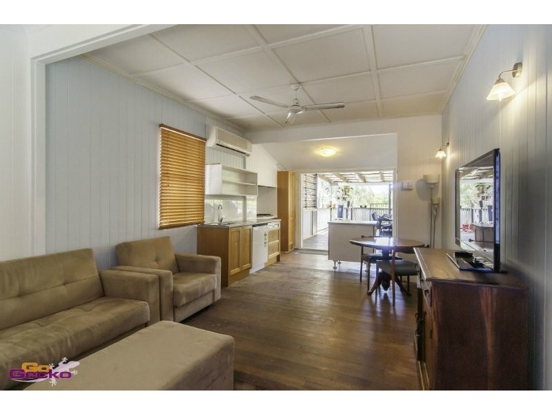 22 Washington Street, Deagon QLD 4017