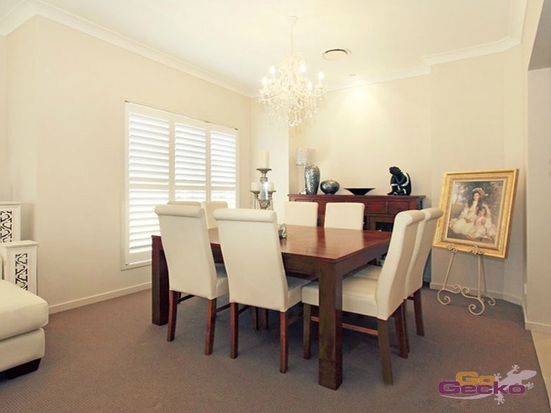 63 Petrie Crescent, Aspley QLD 4034