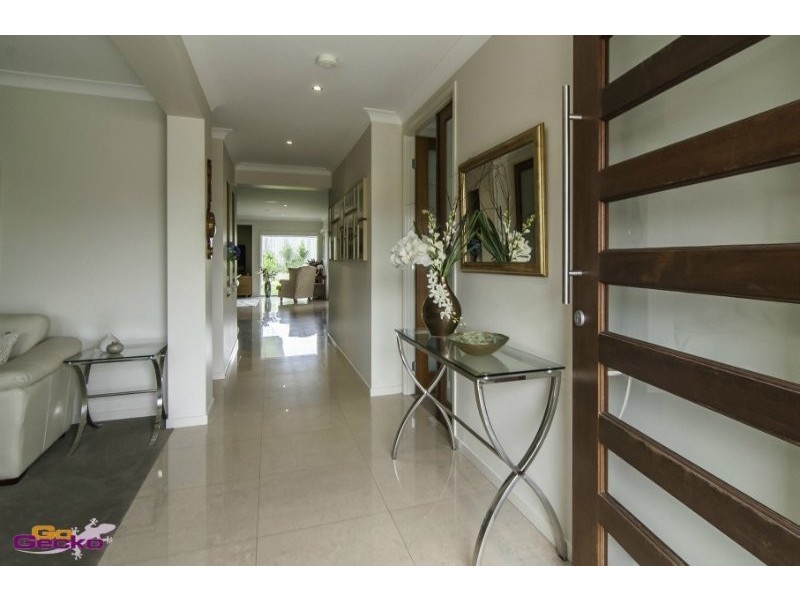 80 Lillydale St, Carseldine QLD 4034