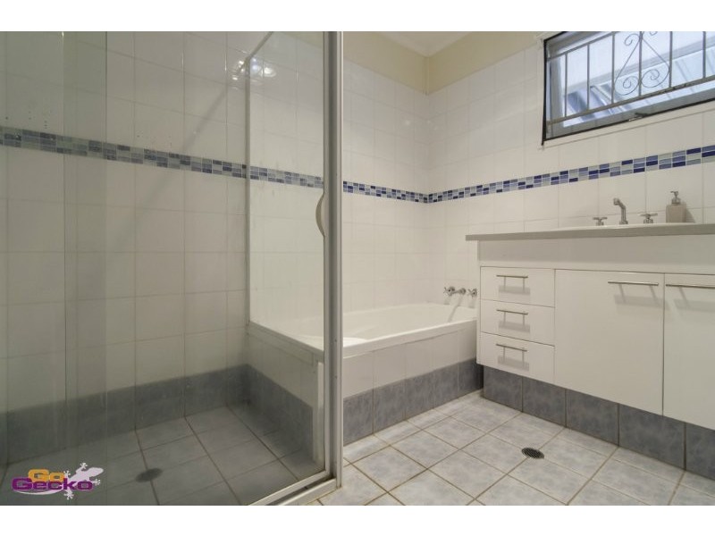 79 Maundrell Terrace, Chermside West QLD 4032