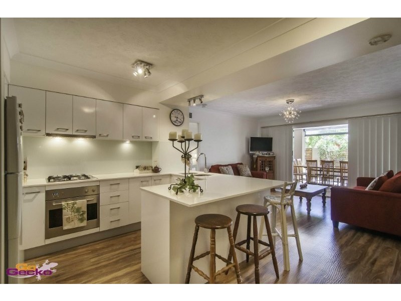 2/7 Dobson Street, Ascot QLD 4007