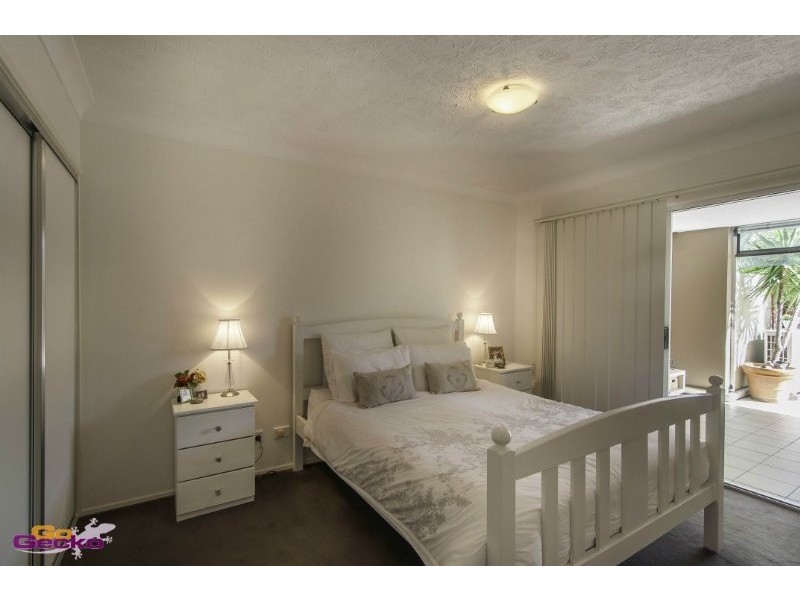 2/7 Dobson Street, Ascot QLD 4007