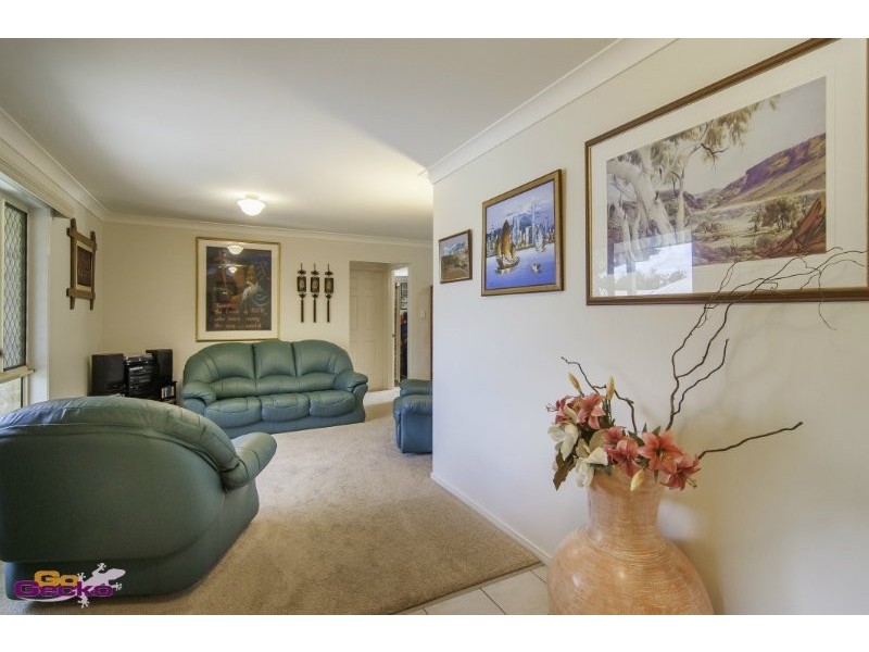 16 Kinross Street, Strathpine QLD 4500