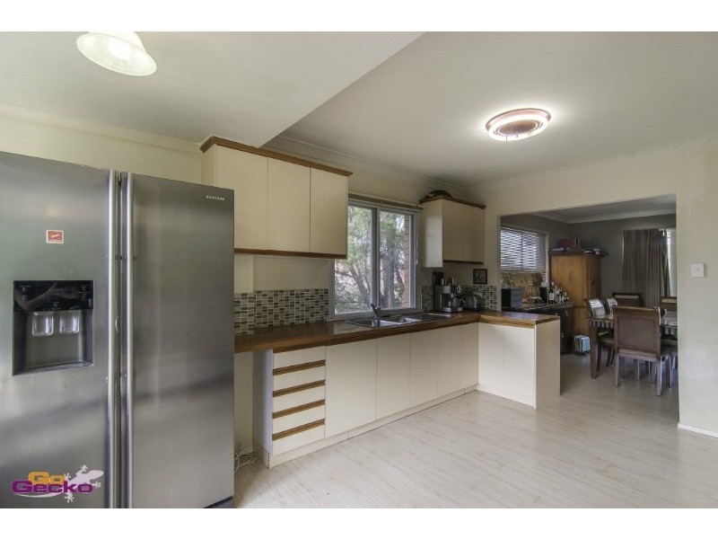 82 Maundrell Terrace, Chermside West QLD 4032