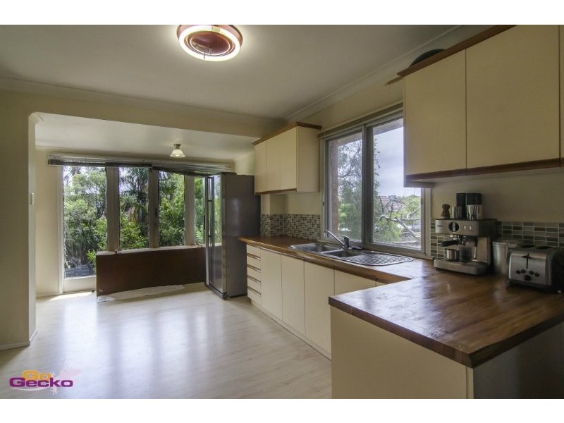 82 Maundrell Terrace, Chermside West QLD 4032