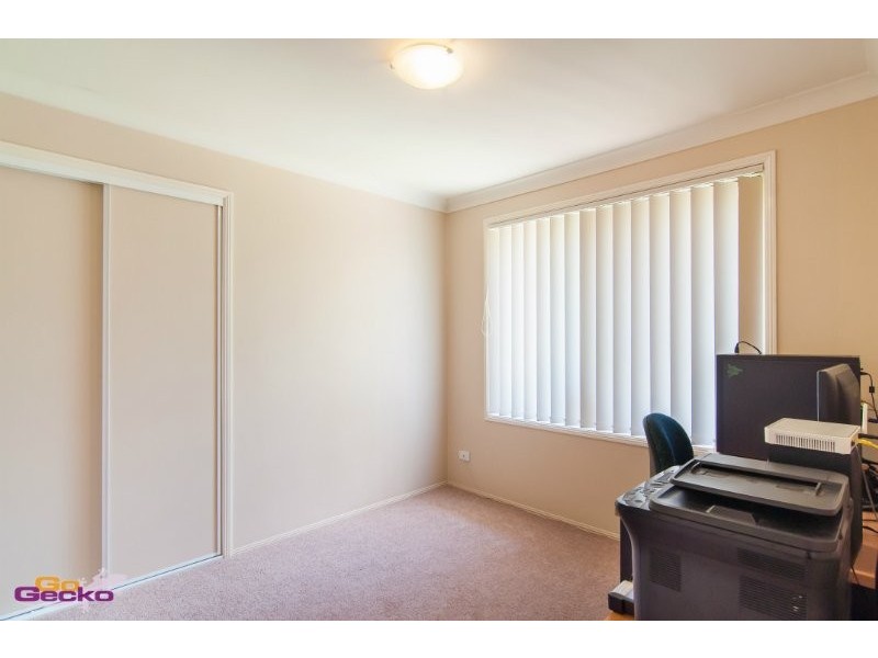 98 Silkyoak Cct, Fitzgibbon QLD 4018