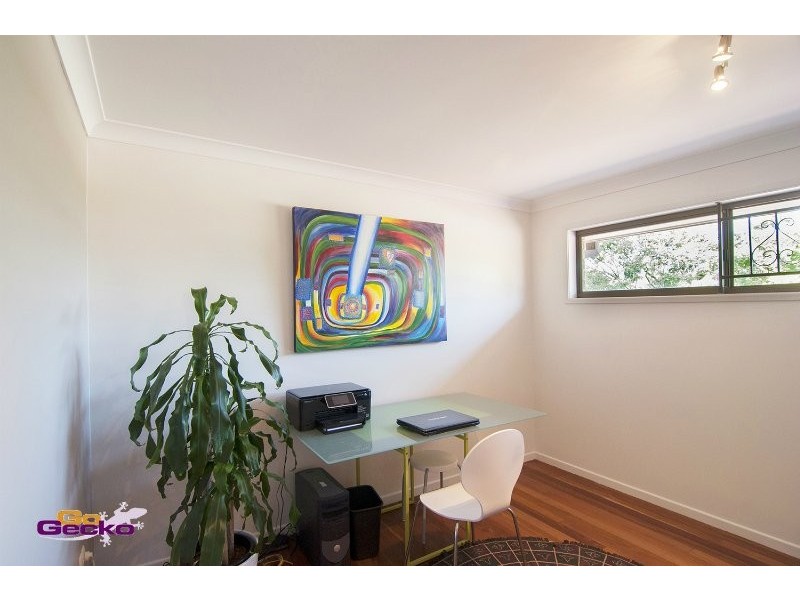 19 Stonycroft St, Aspley QLD 4034