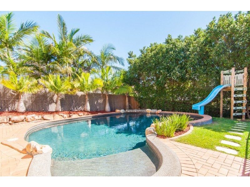 3 Capricorn Place, Bridgeman Downs QLD 4035