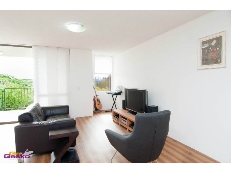 3/23 Bishop Street, St Lucia QLD 4067