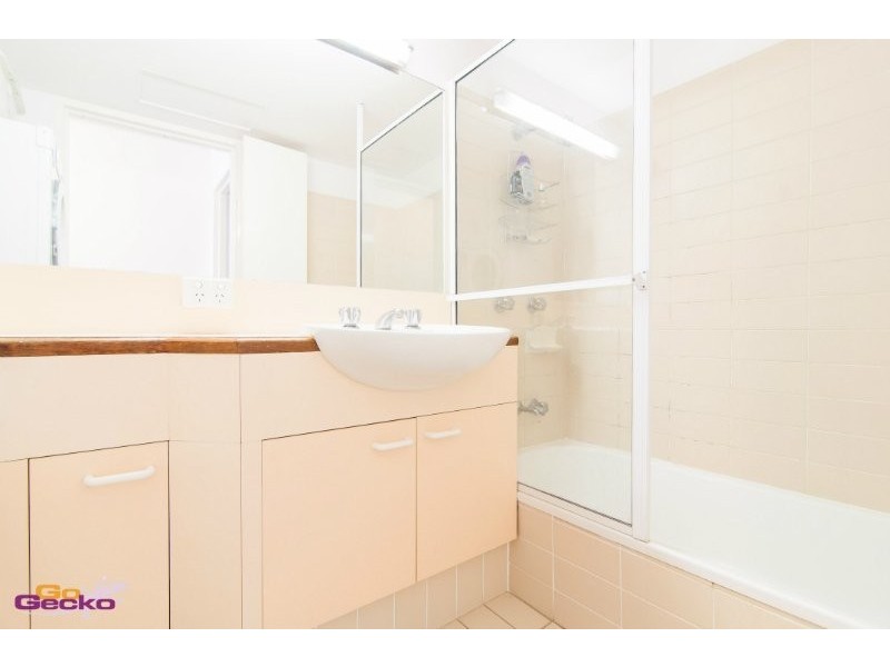 3/23 Bishop Street, St Lucia QLD 4067