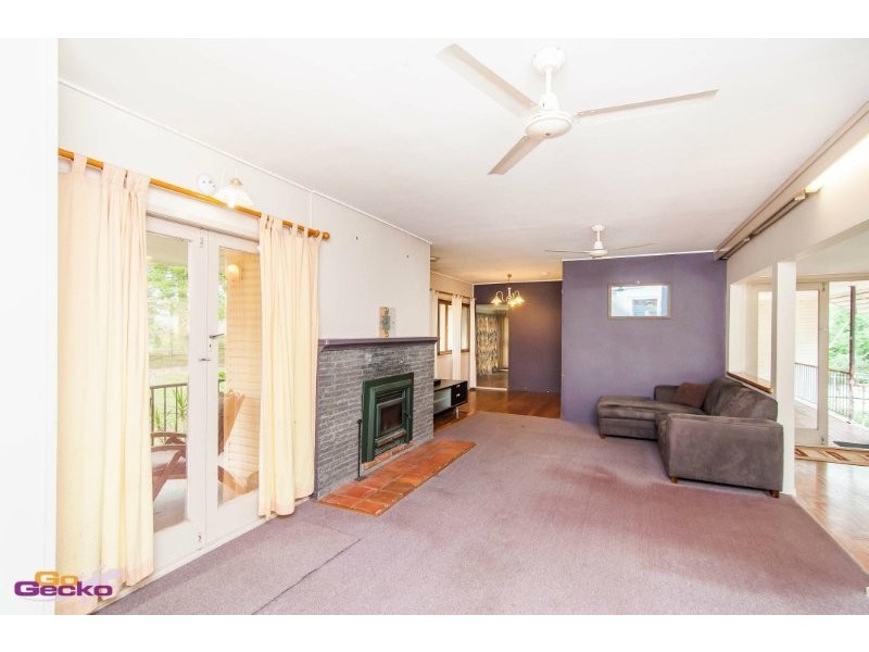 40 Priestley Road, Bridgeman Downs QLD 4035