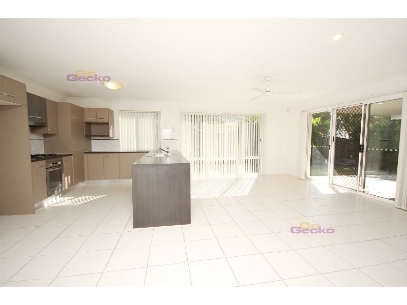 27 Cyperus Crescent, Carseldine QLD 4034