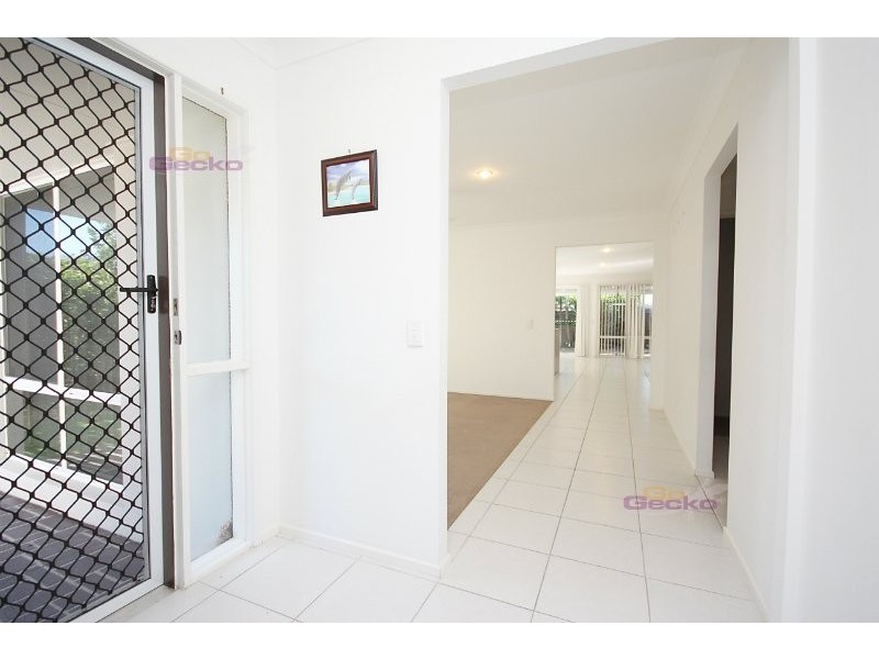 27 Cyperus Crescent, Carseldine QLD 4034