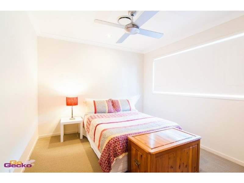 9 Silverbirch Pl, Bridgeman Downs QLD 4035