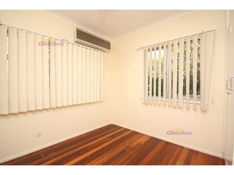 64 Redbourne Street, Chermside West QLD 4032