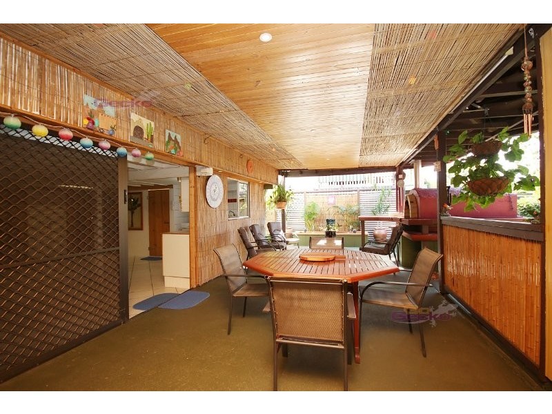 27 Carrie Street, Zillmere QLD 4034