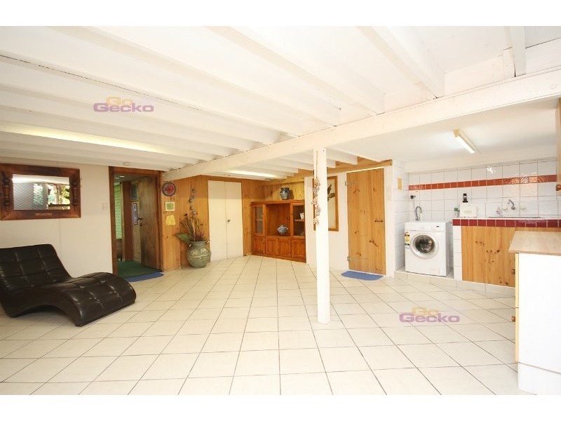 27 Carrie Street, Zillmere QLD 4034