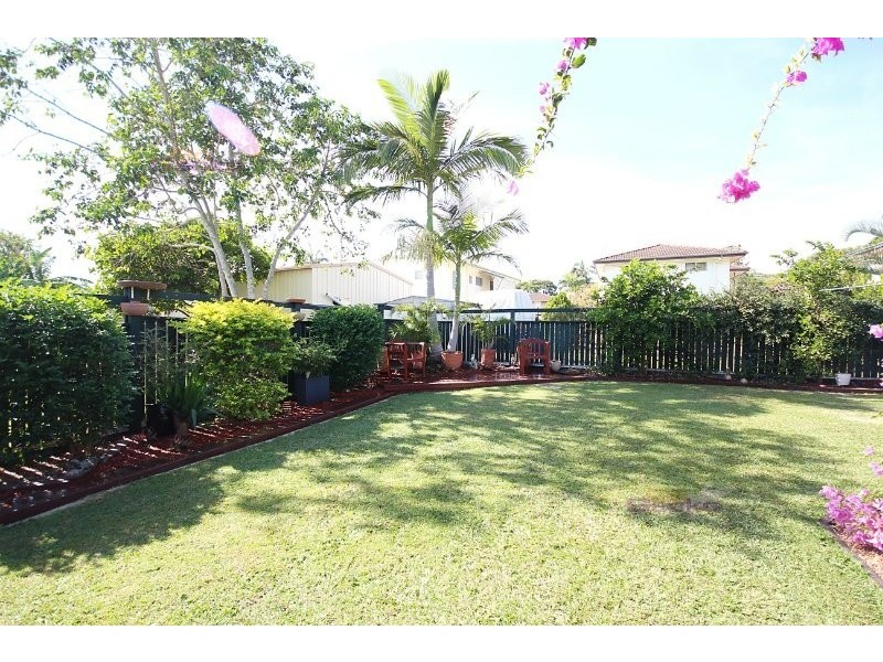 27 Carrie Street, Zillmere QLD 4034