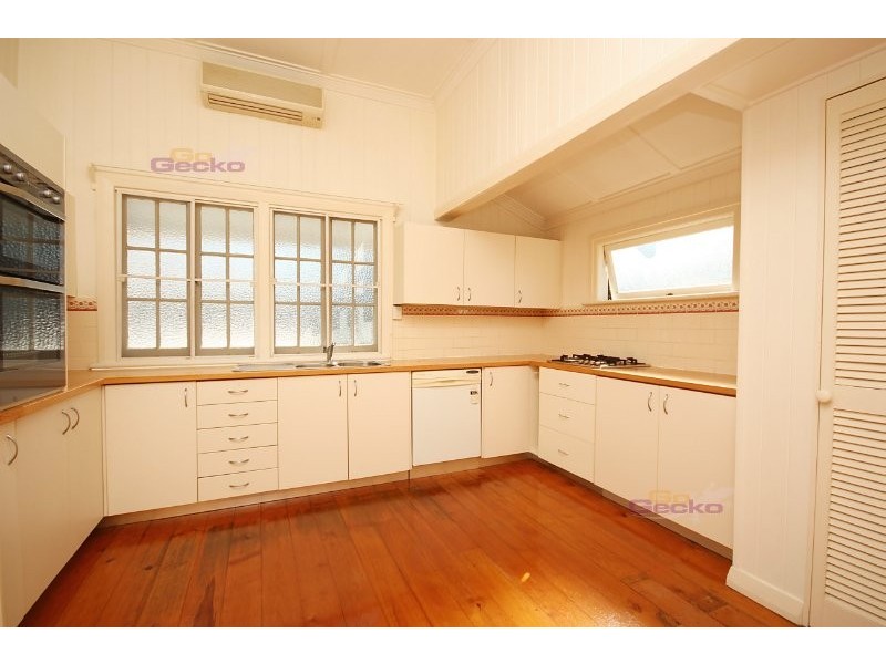 54 Love Street, Northgate QLD 4013