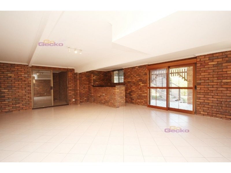 54 Love Street, Northgate QLD 4013