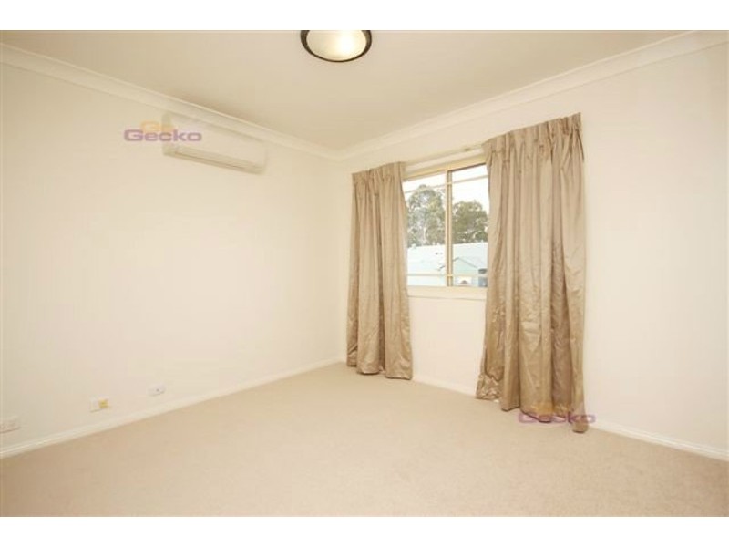 2/360 Simpsons Road, Bardon QLD 4065