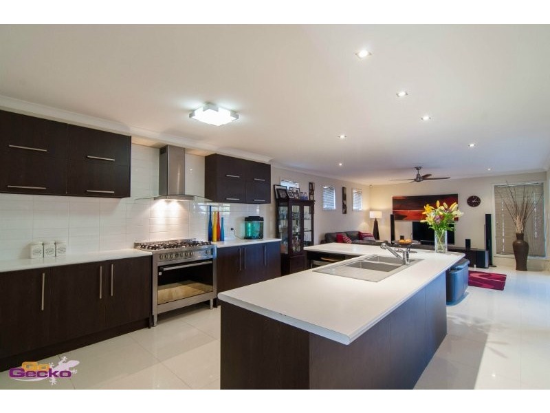 11 Somers Street, Nudgee QLD 4014