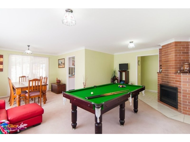 6 Peterson Place, Bridgeman Downs QLD 4035