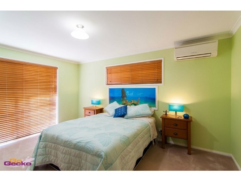 6 Peterson Place, Bridgeman Downs QLD 4035