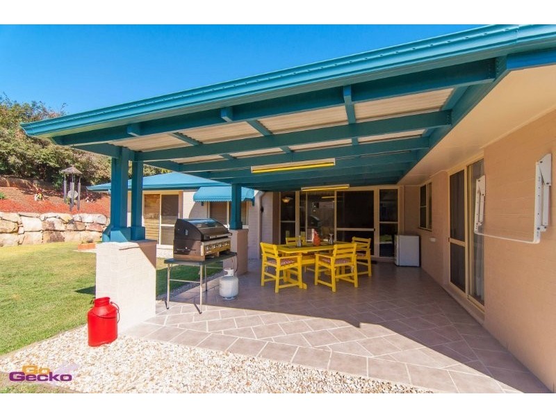 6 Peterson Place, Bridgeman Downs QLD 4035